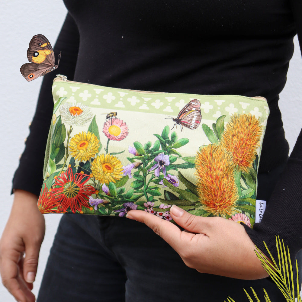 
                      
                        Clutch Purse Botanical Blooms Flowers
                      
                    