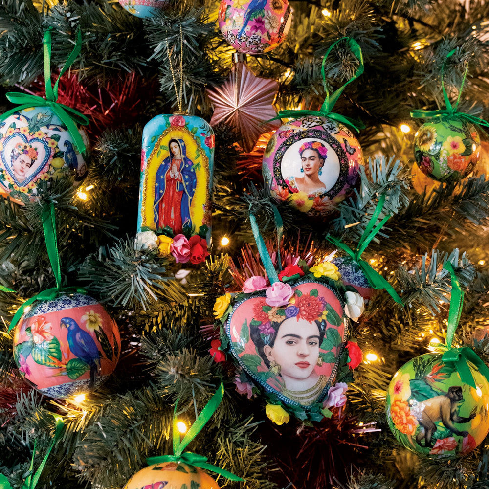 
                      
                        Bauble Set Mexican Folklore
                      
                    