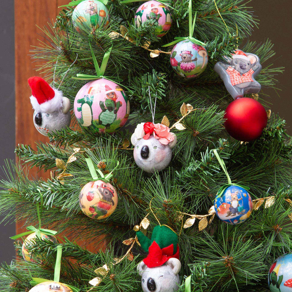 
                      
                        3D Bauble Santa's Help Flower Crown
                      
                    