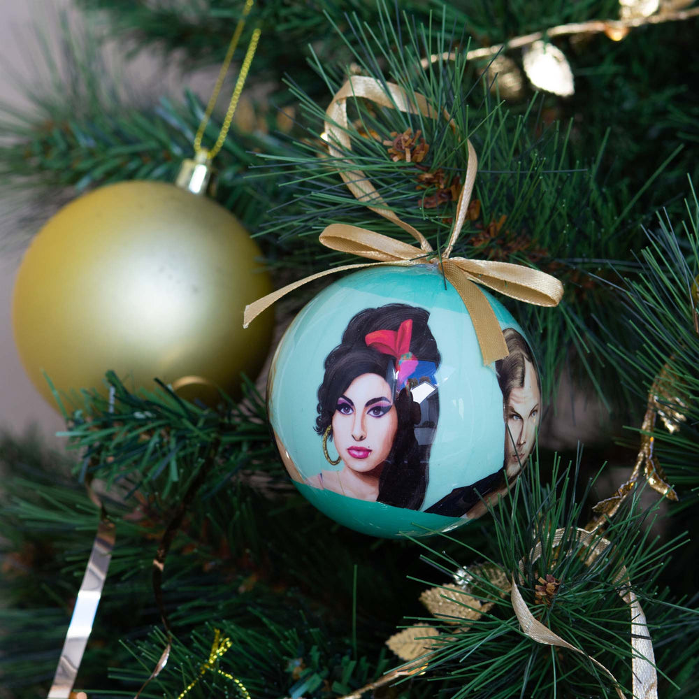 
                      
                        Bauble Set Tribute Artists Music Edition
                      
                    