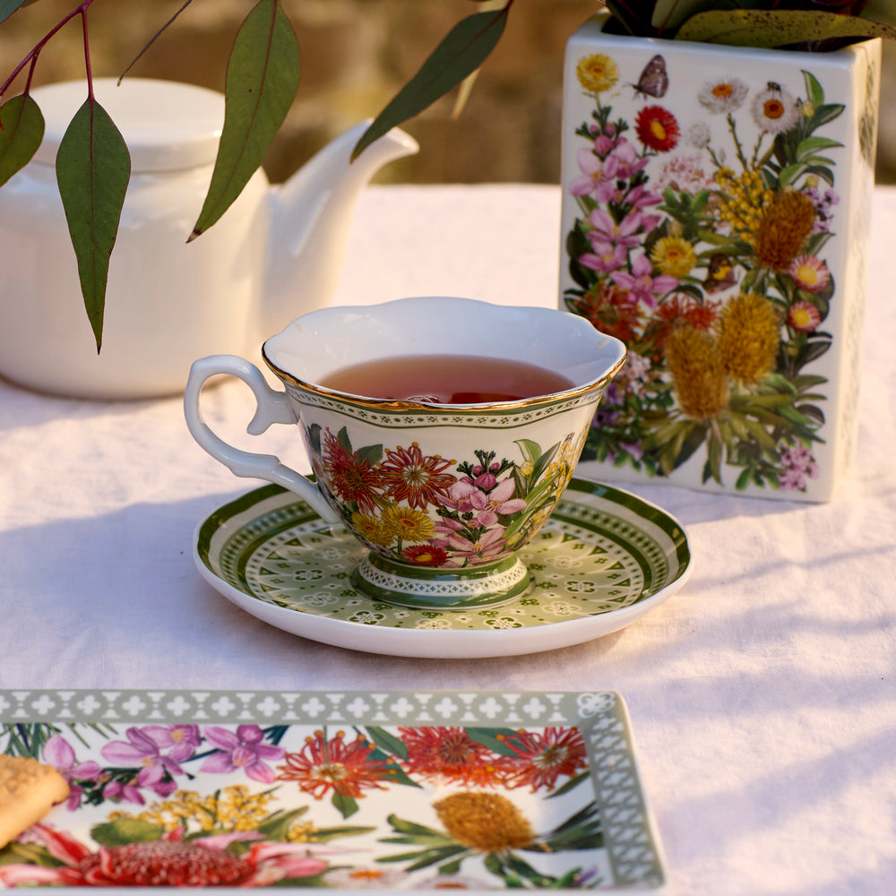 
                      
                        Large Ceramic Tray Botanical Blooms
                      
                    