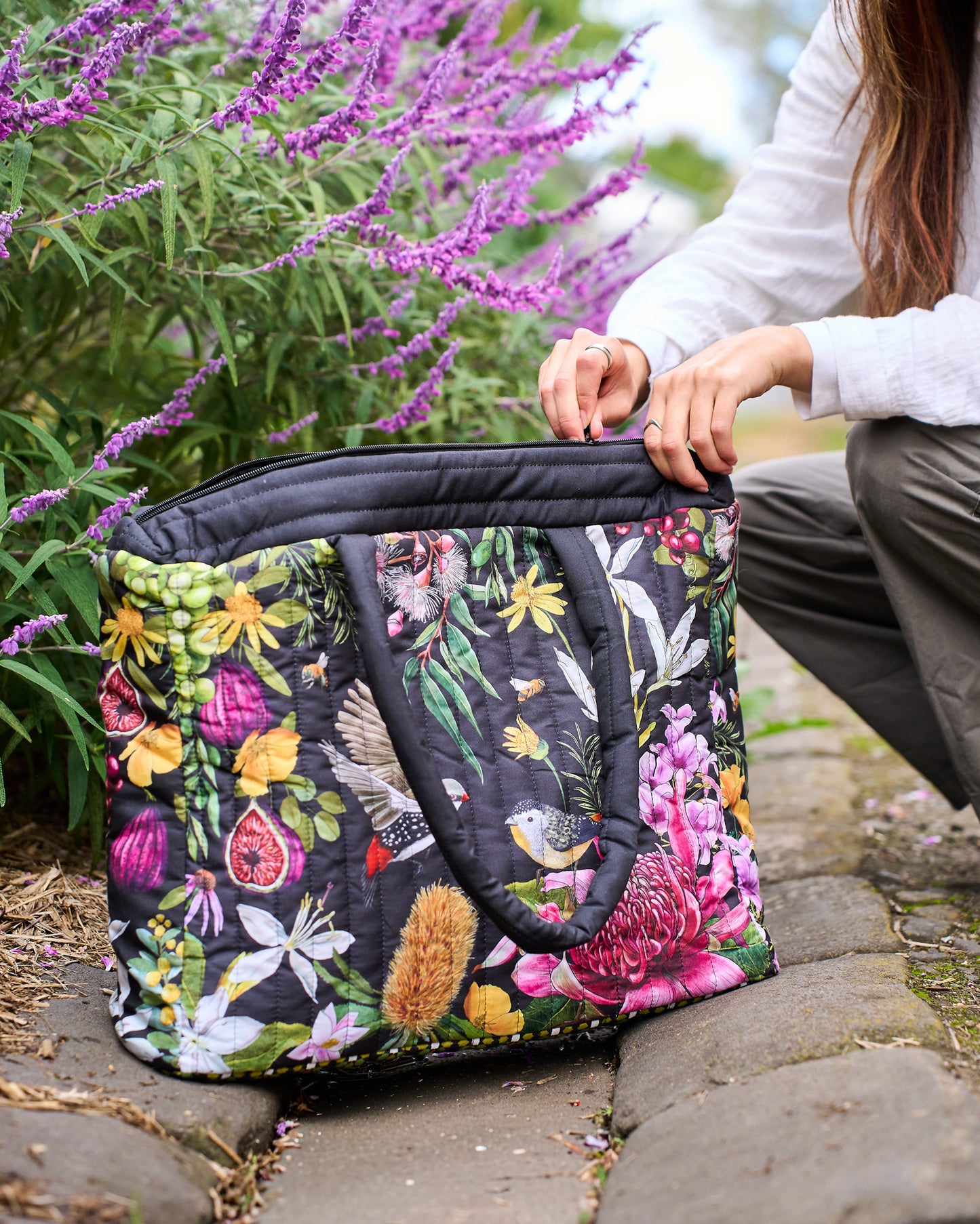 Quilted Comforter Bag Vineyard Visions
